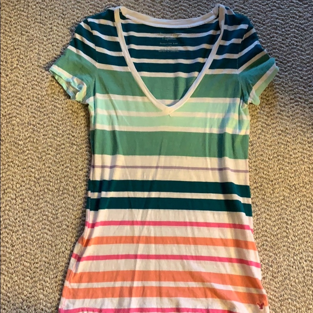 AE V-Neck Tee